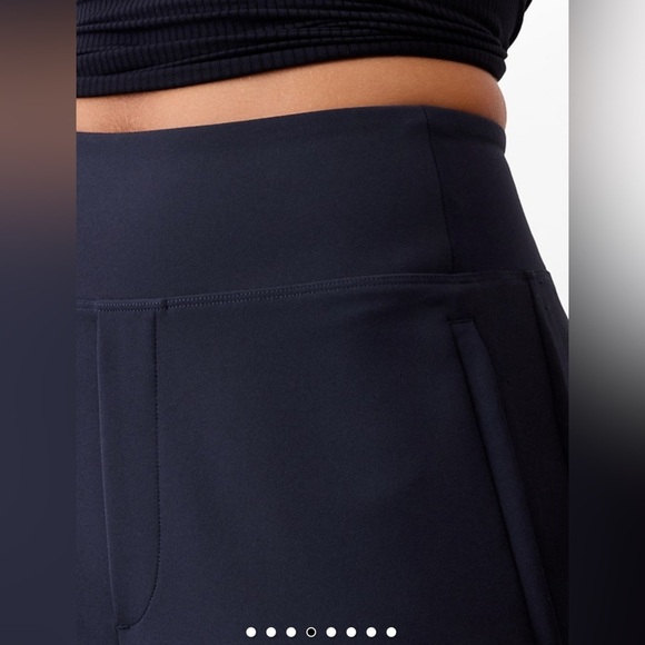 Athleta Endless High Rise Pant Textured, stretch fabric in a tapered fit navy 4 - Picture 4 of 10